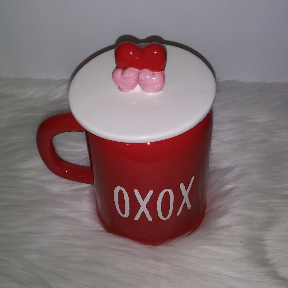 Red White Ceramic Coffee Mug with Lid  XOXO 25 OZ.